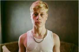 目标一Daniel Léger (as Antoine-Olivier Pilon)