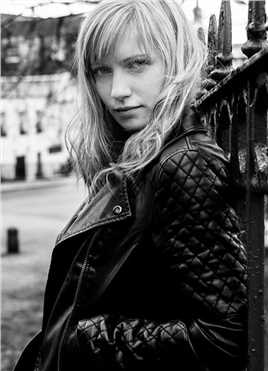 法外之王伊莎贝拉·麦克达夫