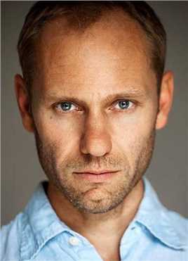 王冠第一季Equerry