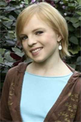 安娜贝尔3：鬼娃回家罗里