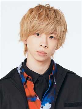 真夏的少年财前康隆