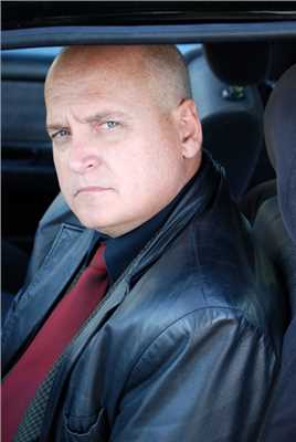 小男孩新闻短片记者