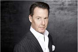 生为蓝调的扮演者是Dan Lett