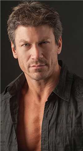 狙击手：特别行动Paul Logan