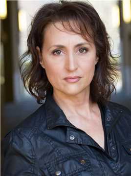 黑色闪电Laurel Girl (uncredited)