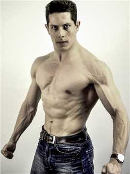 黑色闪电University of South Carolina Athlete (uncredited)