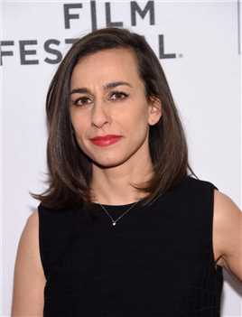 穿越烟壶露西亚·安尼洛