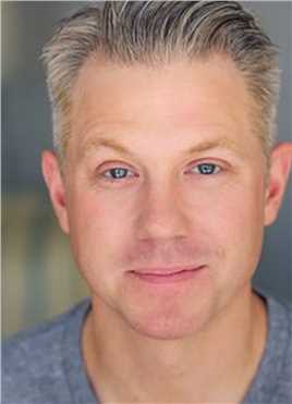 锅盖头Arguing Corporal