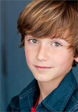 假期历险记的扮演者是斯蒂尔·斯特宾斯