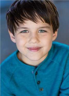 美国狙击手Young Colton