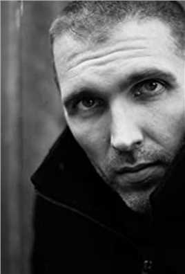 变形金刚Arctic Explorer (uncredited)