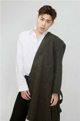 我的白鲸男友闫青