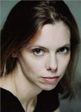 爱是一场盛宴La femme du propriétaire du manoir