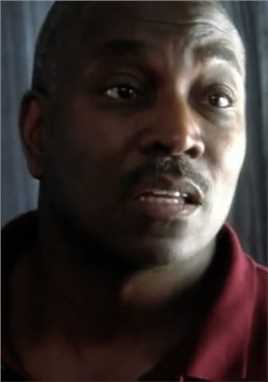 灵魂歌王的扮演者是克里夫顿·鲍威尔