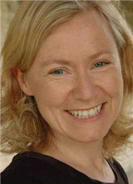 黑衣女人Mrs. Jerome