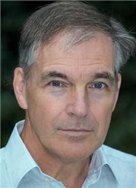 布朗森查理的父亲