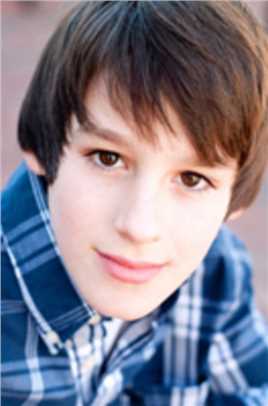 新邻里联防Football Fan (uncredited)