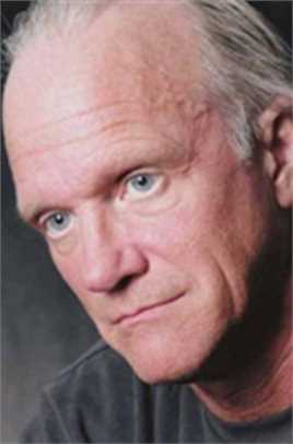 新邻里联防Older orgy dude (uncredited)