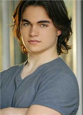 你好，我叫多蕾丝Sawyer