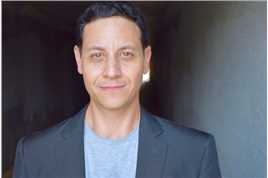 寻找伴郎Gym Member (uncredited)