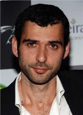 谎言之躯穆斯塔法·卡拉米