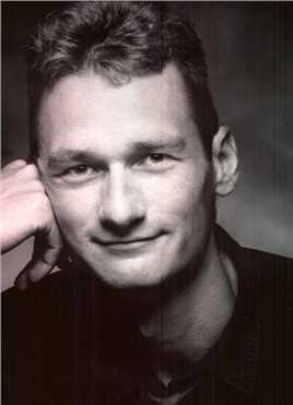 反斗神鹰'Mailman' Farnham