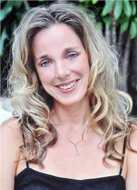 无人引航Debbie D