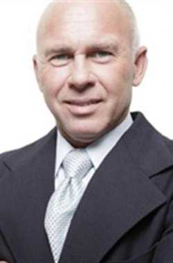 落魄大厨Hotel Guest (uncredited)