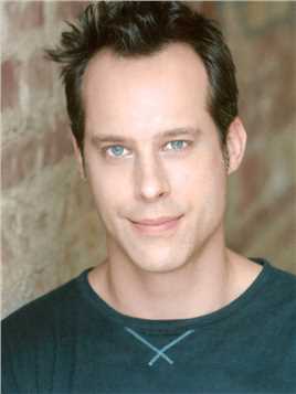 危机边缘第一季Man #1