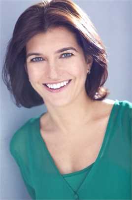 超凡蜘蛛侠2British Desk Attendant