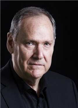 顽石之拳Head Commisioner