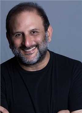 失乐园的扮演者是Aaron Zebede