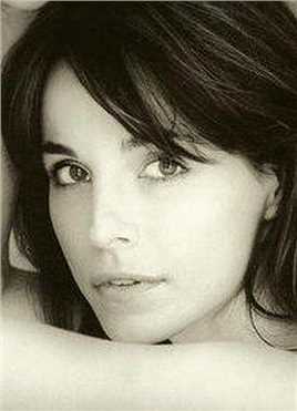 奔腾年代第一季Rebecca Taylor