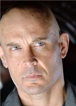 屠魔战士Bar Bouncer