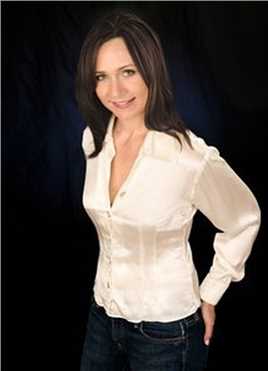 天空上尉与明日世界Hindenberg Passenger(uncredited)