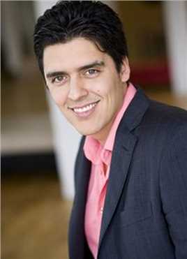 鬼娃的诅咒年轻的爸爸