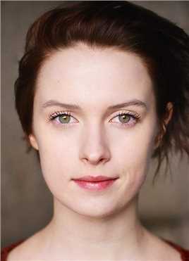 上帝帮助女孩芭蕾舞女演员