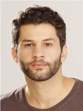 艾拉妮丝哈维尔·德彼得罗