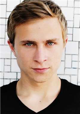 我的冠军男友麦克斯·库巴彻