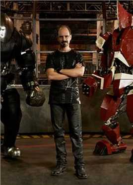 小鬼当街木偶演员