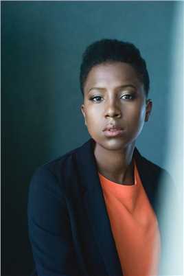 神秘博士第七季女服务员