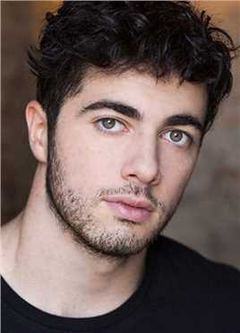 复制娇妻Pete Kresby