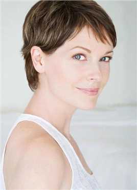 复制娇妻Carol Wainwright