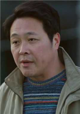 达力和土豆汤审问元铎的刑警