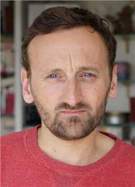 逃之夭夭Jeune Douanier