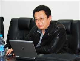 公主和她的49个男仆警察