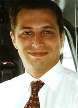 生死边缘的扮演者是Erich Silva