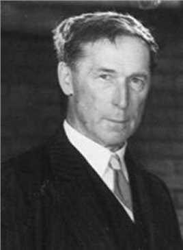 育婴奇谭Prof. LaTouche