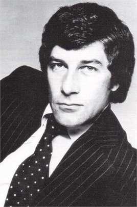 反对之声Ian Hubbard