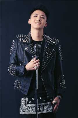 寄生大脑摩托车男